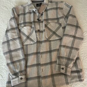 NWT Men’s Nomad Gray and White Plaid Jacket
